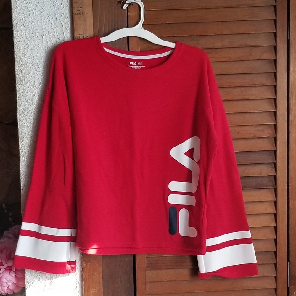 Fila wide sleeve drop shoulder sweatshirt size medium